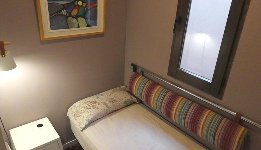 Apartamentos "Casa Mele" 2, Parking Privado Opcional Lerida Buitenkant foto